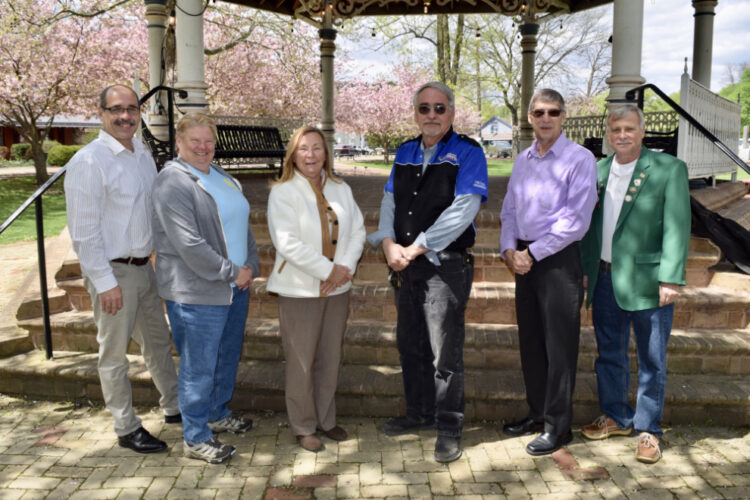 Elks donate to Bellefonte Cruise News, Sports, Jobs The Express